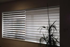 Interiérová roleta den/noc